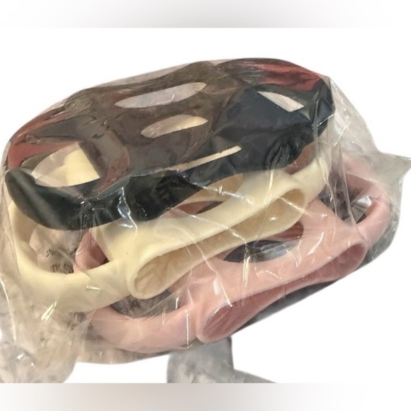 Dr Browns Other - Dr Browns Milestones Silicone Handles for Narrow Bottles 4m+ Easy Grip 3 Pack